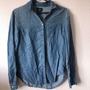 American Eagle Denim Button Down Shirt!